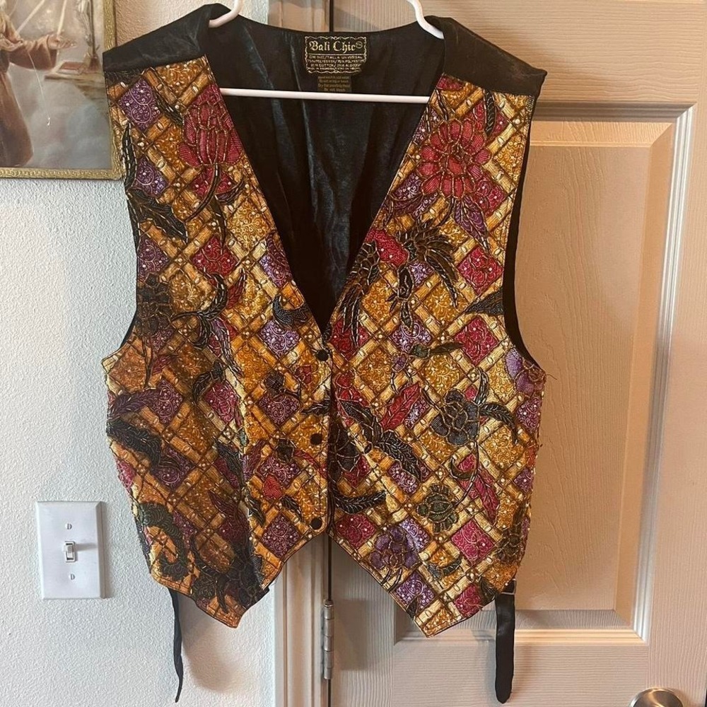 Vintage Yellow Beaded Grandpacore Indie Vest Holiday 70s